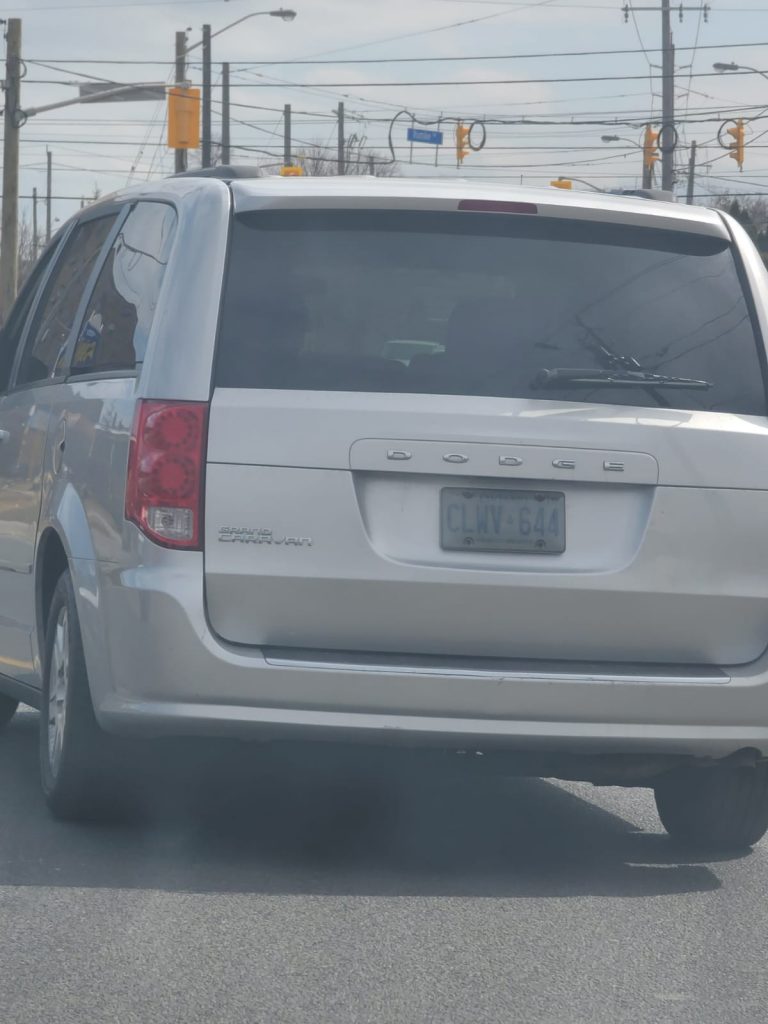 Dodge Caravan owned by the gold scammer